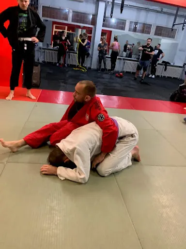 Flow Fighters Academy - Akademia Sztuk Walki Warszawa Bielany